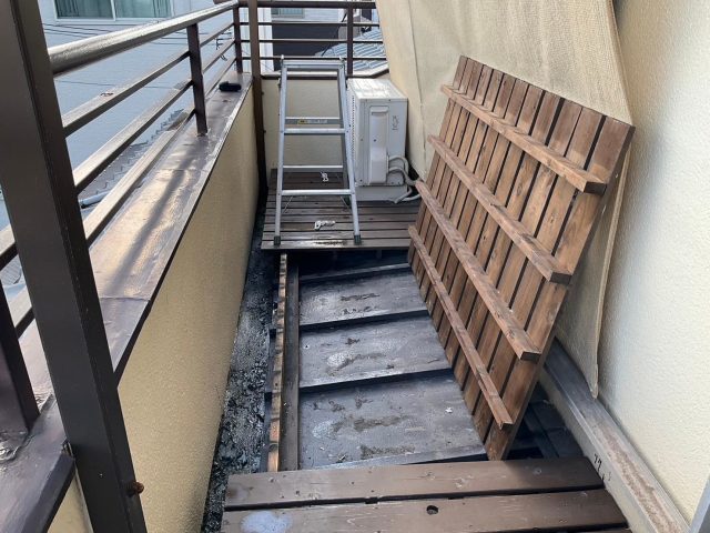 加古川市の雨漏りしたベランダ